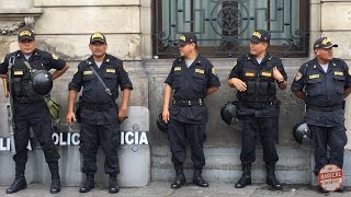 Decolonizing Family Therapy - The Radical Therapist in Peru.