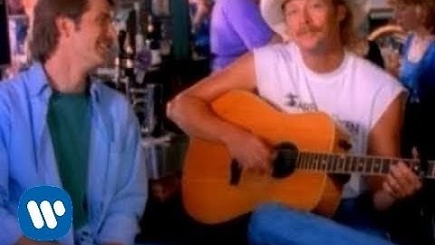 Jeff Foxworthy with Alan Jackson - Redneck Games (Video)