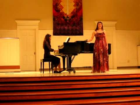 Jennifer performing Andenken