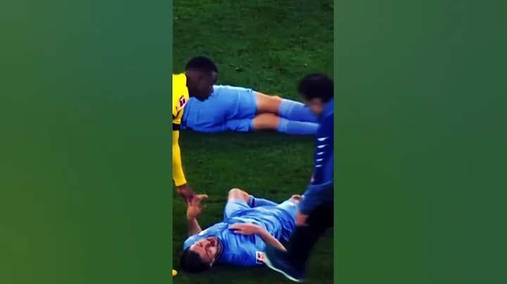 Bochum players crash in each other 😂 #bundesliga #football #footballedits - DayDayNews