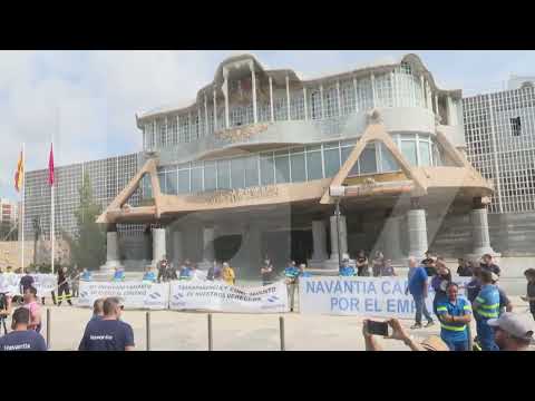 Los trabajadores de Navantia reclaman una mejora de sus condiciones laborales frente a la Asamblea Regional