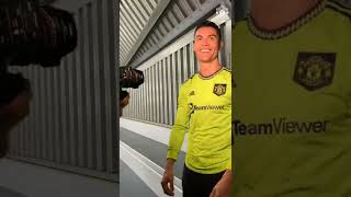 Cristiano Ronaldo in the Manchester United 2022/23 third kit 👕💚