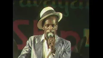 Gregory Isaacs - Red Rose ( Superstars Extravaganza ) Gregory Isaacs - Red Rose ( Superstars Extravaganza )