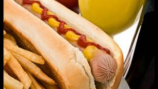 Hamburger Hot Dog Buns Sold at Walmart, Publix Recalled After Plastic Pieces Found