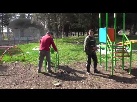 Установка спортивной и детской площадки в парке - YouTube