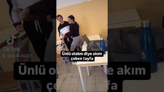 Sınıfta Muhteşem Kalça Dansı