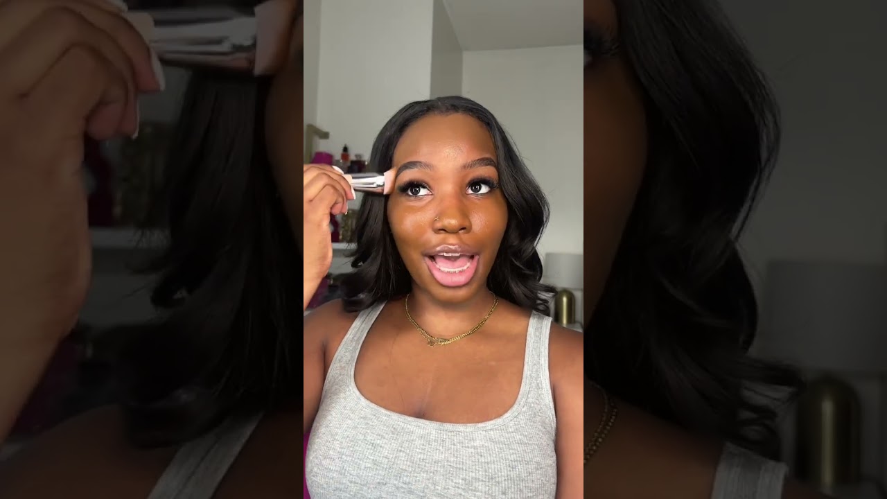 Lets try three shades of the new Beauty Soft’Lit Naturally Luminous Longwear Foundation💗 I’m using