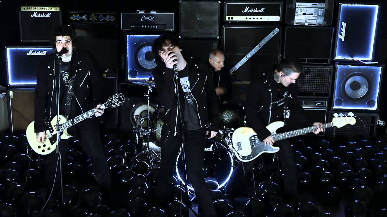 Lester and the Landslide Ladies - "Russian Roulette" Tornado Ride Records