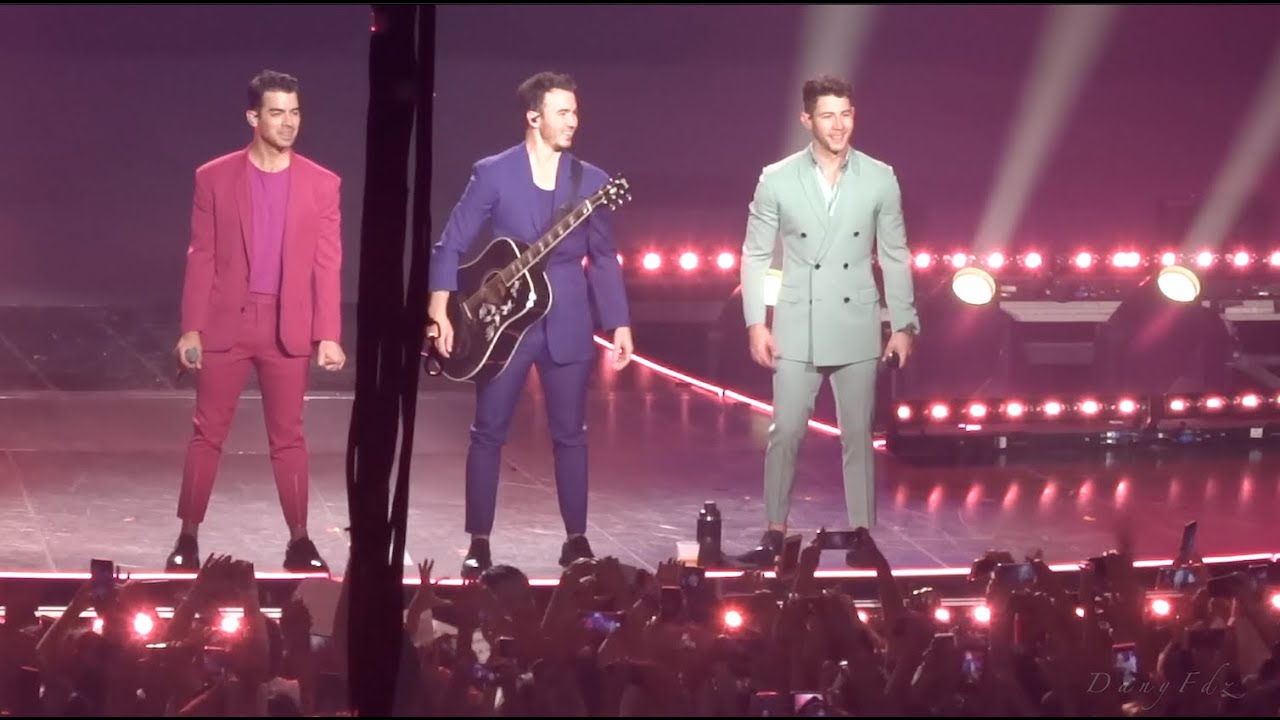 Jonas Brothers en Monterrey, Mexico. Concierto Happiness Begins Tour 2019