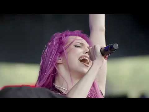 ADÉLA - SUPERSCAR (LIVE LOLLAPALOOZA VERSION) 