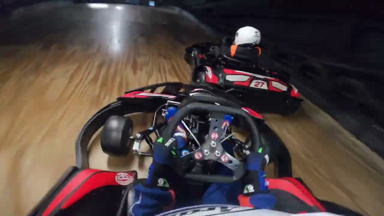 15 Minutes of fast laps at Teamsport Crawley