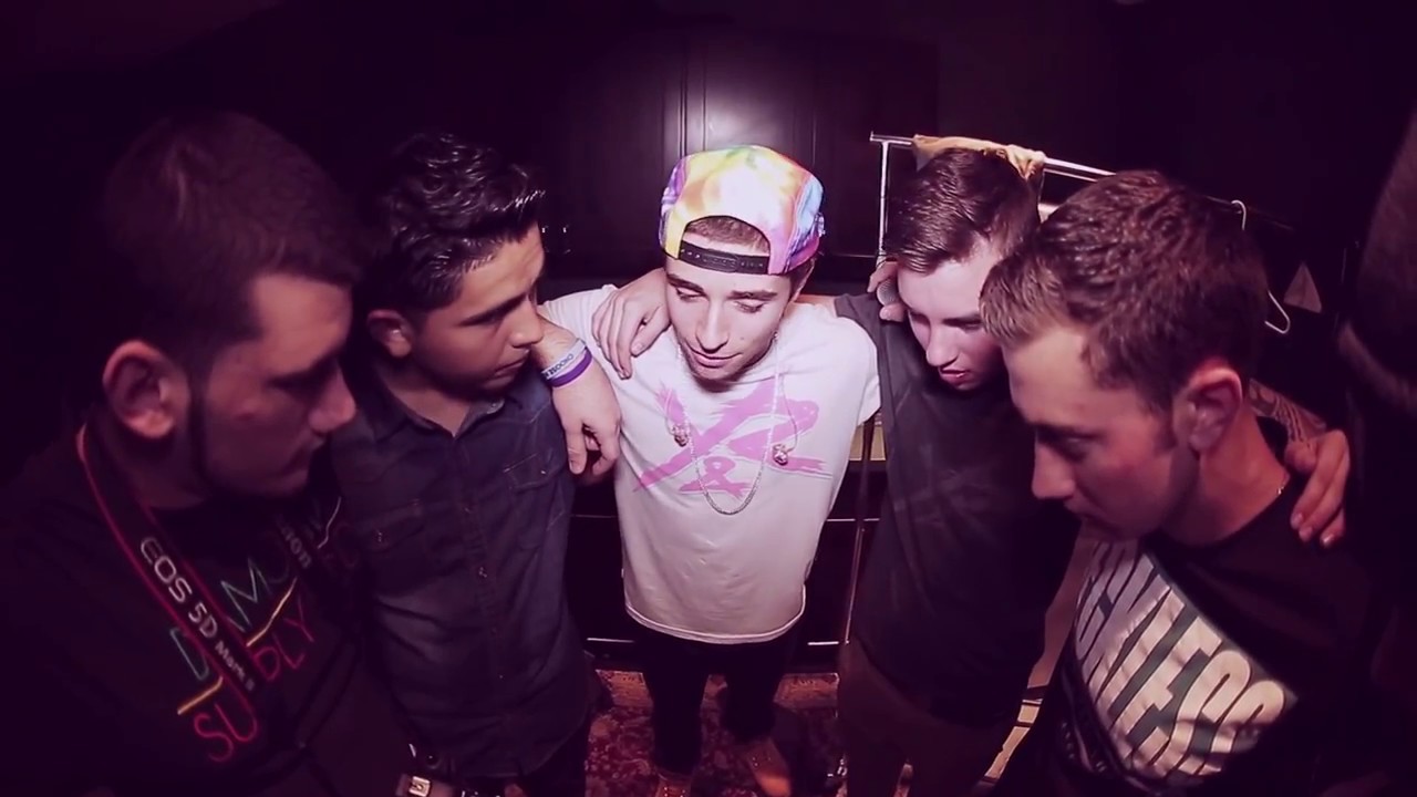 Jake Miller Releases “Collide” Acoustic Video and Announces Headline Tour |  Guitar World, image size:1280x720