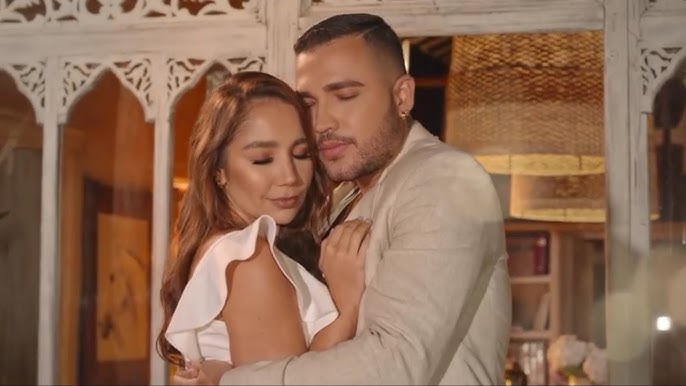 La Conquista - Paola Jara Ft. Jessi Uribe (Video Official) - YouTube
