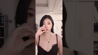 Lovely Periscope Girl