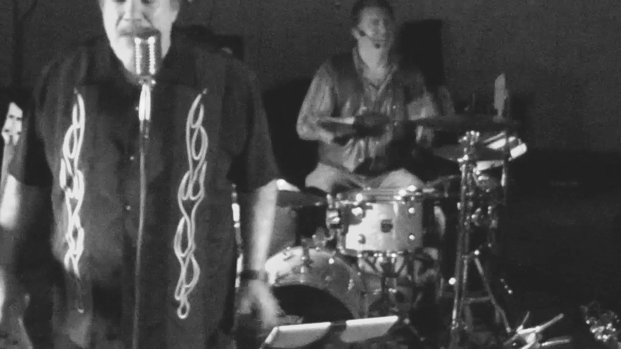 Green River - Creedence Clearwater Revival (tribute cover) Mrs. Jones' Revenge