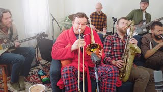 Huntertones &quot;Fixins&quot; MOTIONATION [Live From the Living Room]