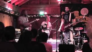 Guthrie Govan Plays with Paul Gilbert!! FULL video! 2013