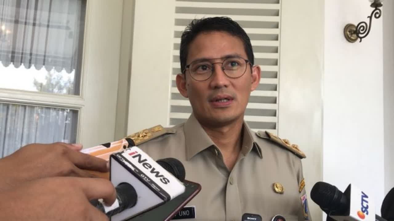 Kata Sandiaga, Transjakarta Terguling di Cawang karena Rem Mendadak