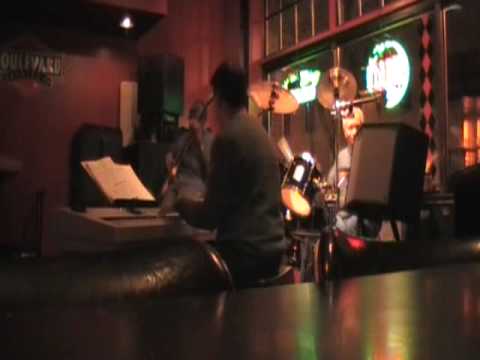 Footprints - Darrell Mixon Trio at the delmar loun...