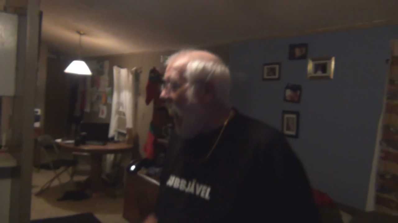 Bild från Angry Grandpa - Grandma's Christmas Rage