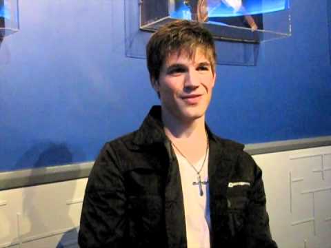 90210's MATT LANTER: "My Perfect Valentine's Day Would Be..."