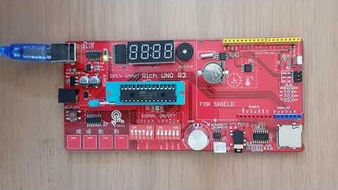 How to connect and test your Arduino board