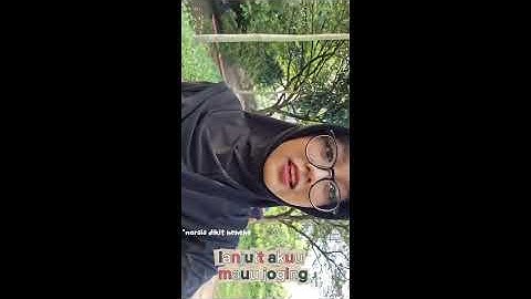 -TUGAS INFORMATIKA VLOG- adhelia putri wijayanti 9.4 berjudul "joging di pagi hari"