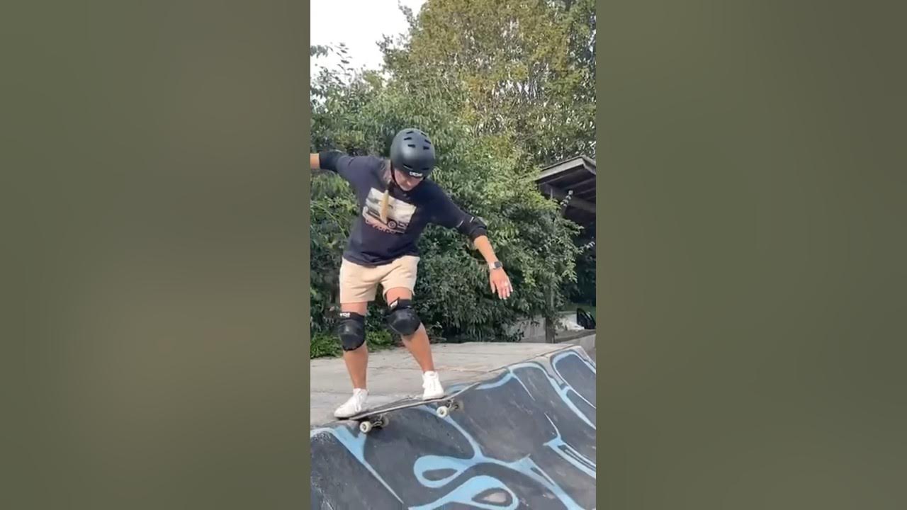 Funniest Skateboard Drop In I ve Seen Glad Iwo Can Do The Drop In Now funniest-skateboard-drop-in-i-ve-seen-glad-iwo-can-do-the-drop-in-now