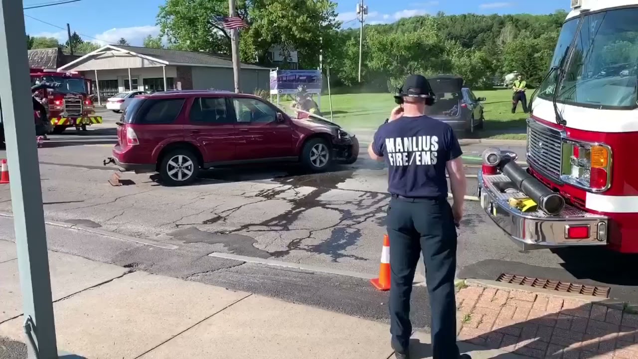 PRE ARRIVAL Manlius Fire, on a MVA Manlius Engine 1, 32A2, Car 1