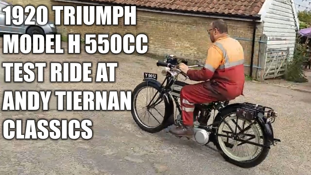 Triumph Model H 550cc 1920 года на соревнованиях Andy Tiernan Classics 