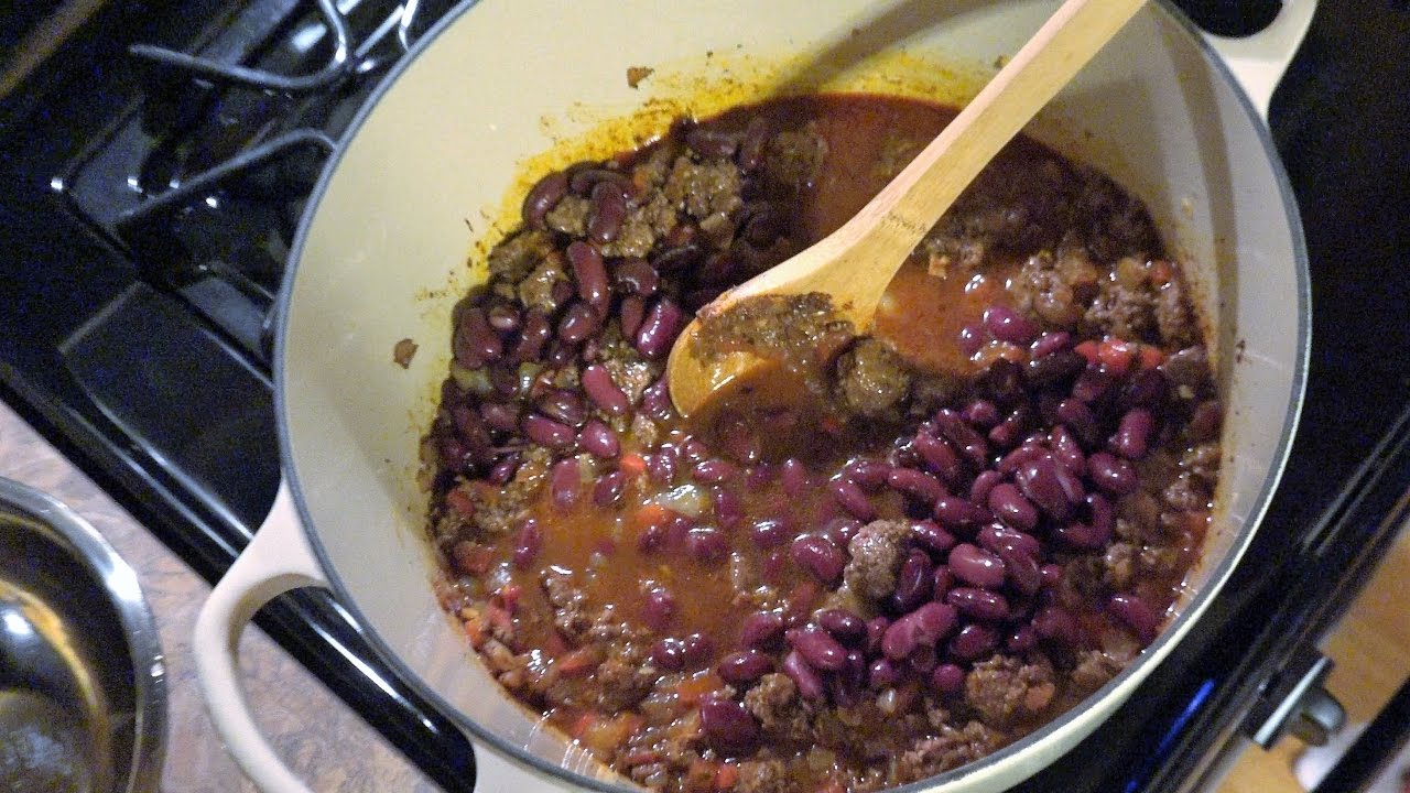 small town crime Ultimate Venison Chili Recipe By Leatherwood Outdoors #Venison #Chili #DeerMeat