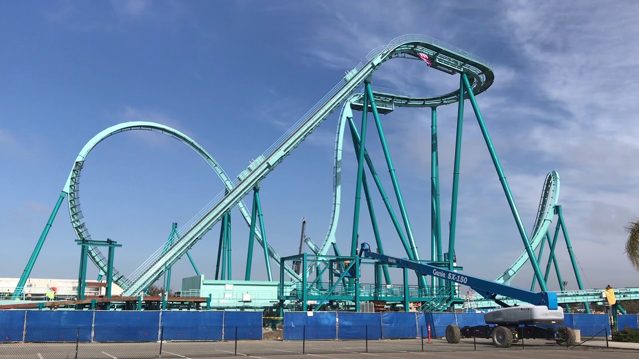 Putting up the Loops today ! Soon the Newest Tallest Fast Floorless