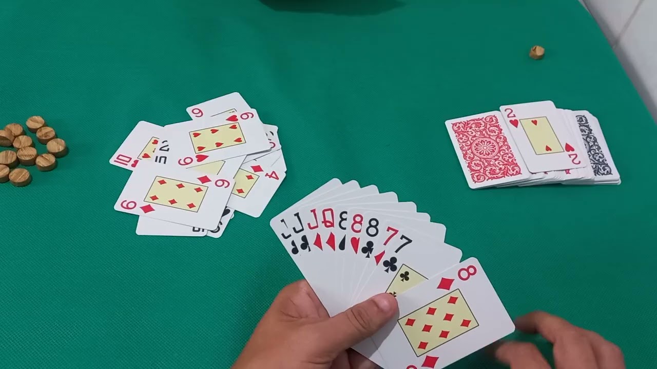 Jogando baralho, cacheta