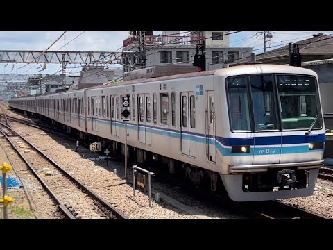 営団05系05-117編成が三鷹駅に到着するシーン（2022.7.25）