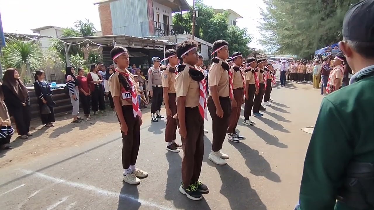 Yel Yel Gerak Jalan Siswa Siswi Tingkat Kabupaten Lombok Utara-SMPN 4 Tanjung