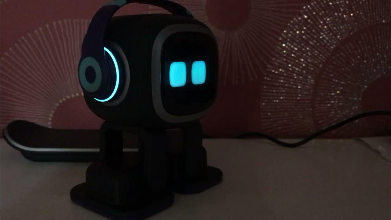Робот emo robot ai. Маленький робот emo видео. emorobot. маленький робот emo купить видео.