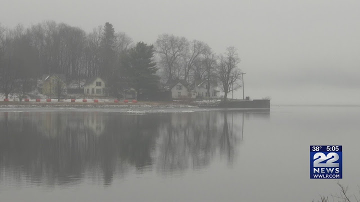 What causes fog during the winter?