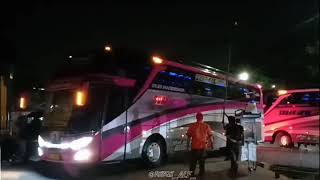 Menggunakan lagu yg lagi ngetren, subur jaya malam