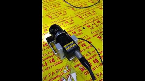 LIGHTING WITH CAMERA KEYENCE  CV-035M