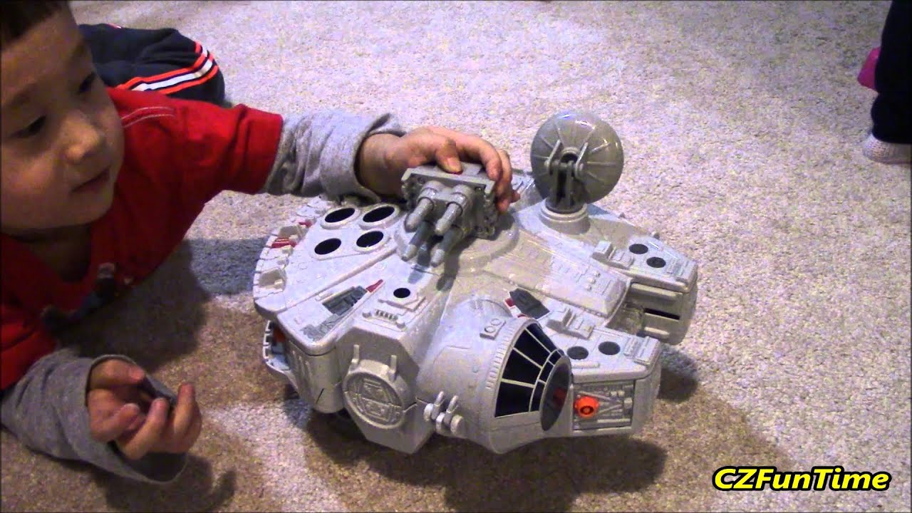 Star Wars Millennium Falcon + Doc McStuffins Pet Vet Checkup Center