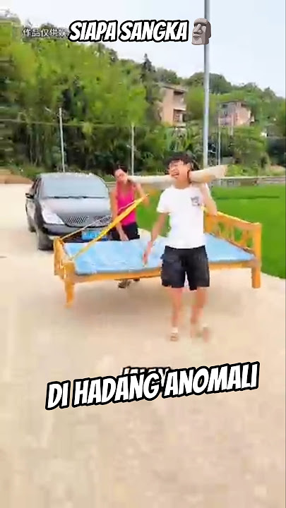 It's fun to bathe in the pool, but it gets you into trouble 😂