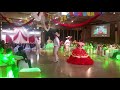 Quinceañera bailando "Canción del mariachi"