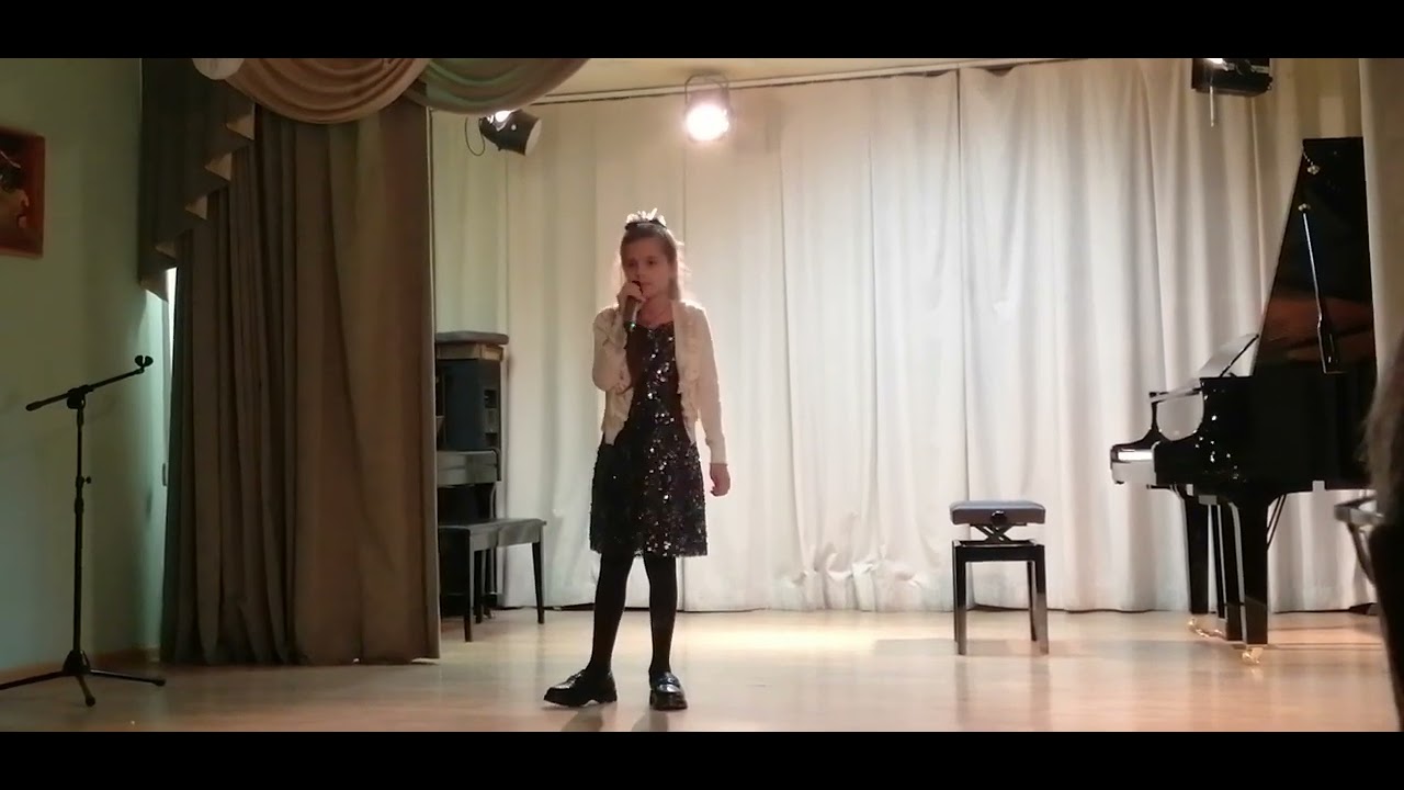 "Говорят Дельфины говорят " (Э. Артёмьев, О. Рождественская) - YouTube