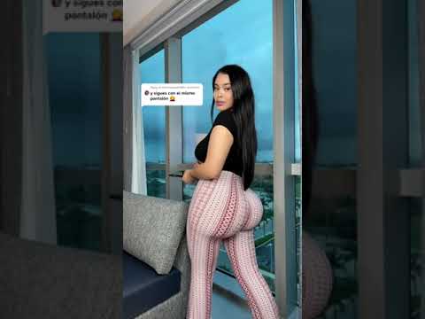 Hot Sexy Latina Big Booty Twerking 🍑🥵🔥 #Shorts #TikTok #BigBank #twerking