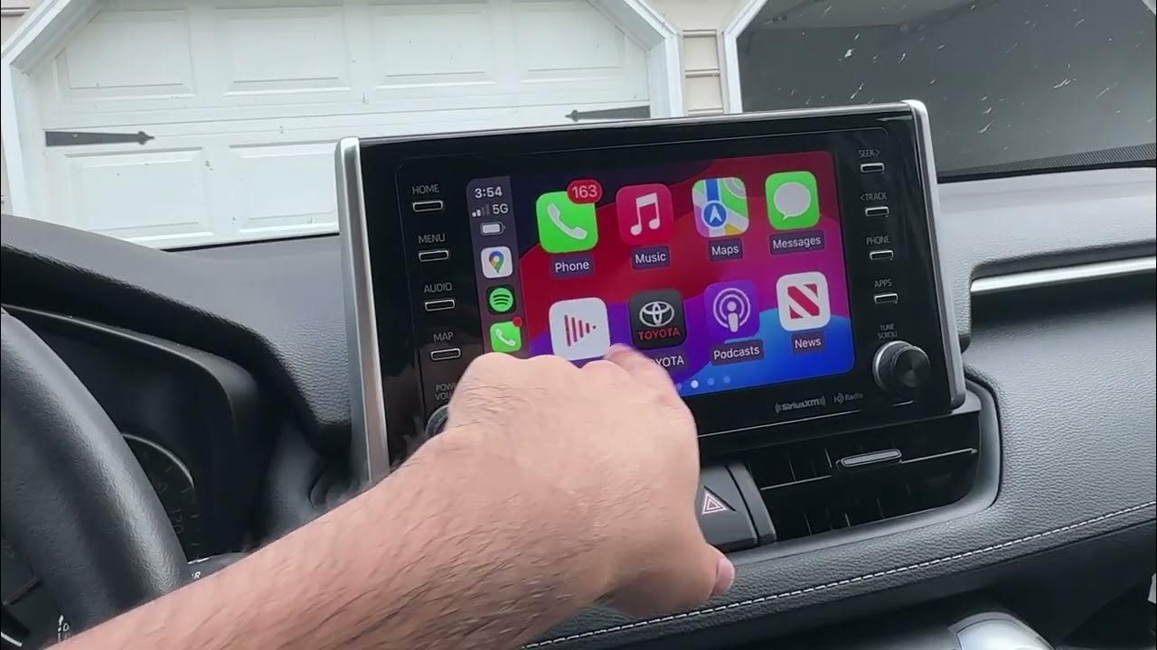 This CarPlay wireless adapter makes your wired CarPlay setup work wirelessly  » Gadget Flow