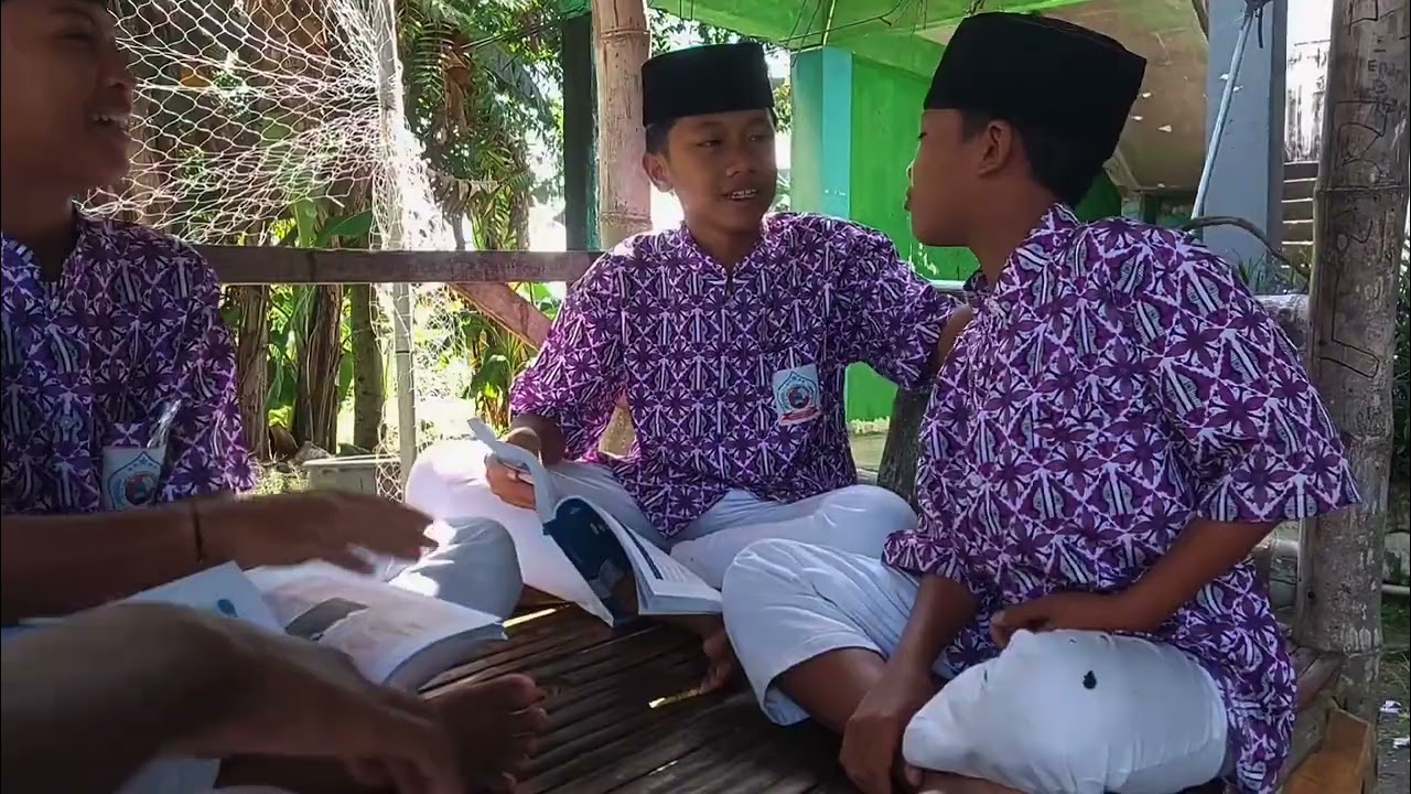 KILAU RAMADHAN (Short Vidio Karya : Tim Media SMP ISNUHA)