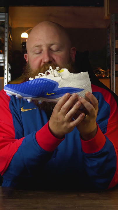 The BEST Nike Academy Level Boot #bootwizard #footballboots #nikephantom