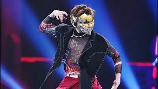 SANTA Dance BATTLE ‘ 7 to smoke ’ on  masked dance king 290821 | INTO1