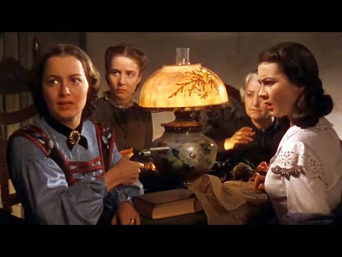 * GWTW * -Scarlett's face when Melanie shows she has a gun #gonewiththewind #vivienleigh #clarkgable