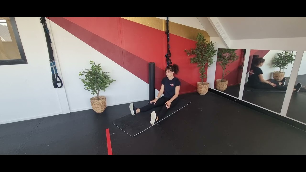 Stretch Reinder Seated Calf and Hami stretch - Reminder - YouTube